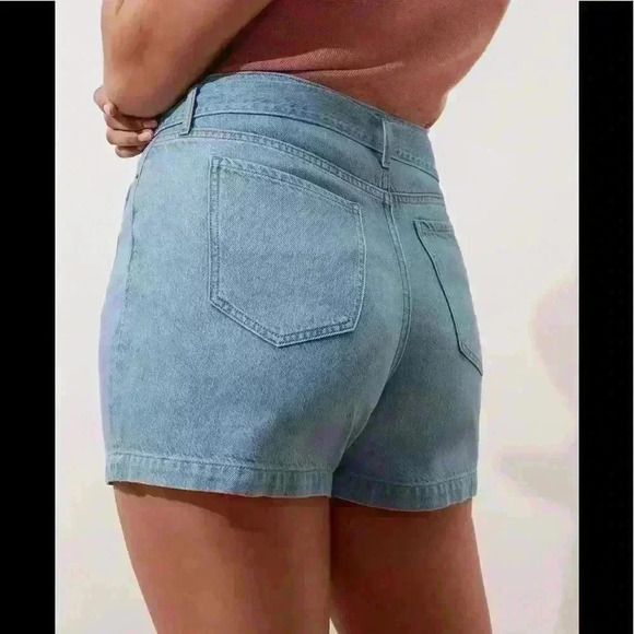 Banana Republic Light Wash Tie-Waist Denim Short - Picture 5 of 8